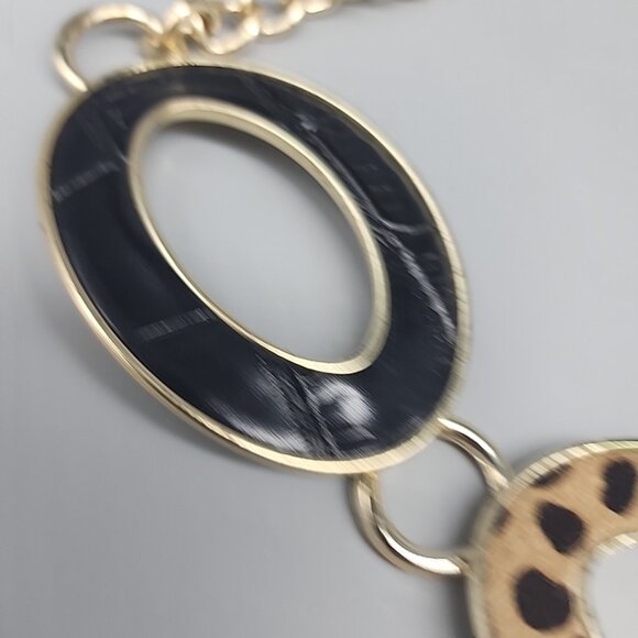 Chico's Leopard Print Chain Belt, Gold Metal, Chain Link, Retro Adjustable M/L - Picture 2 of 5